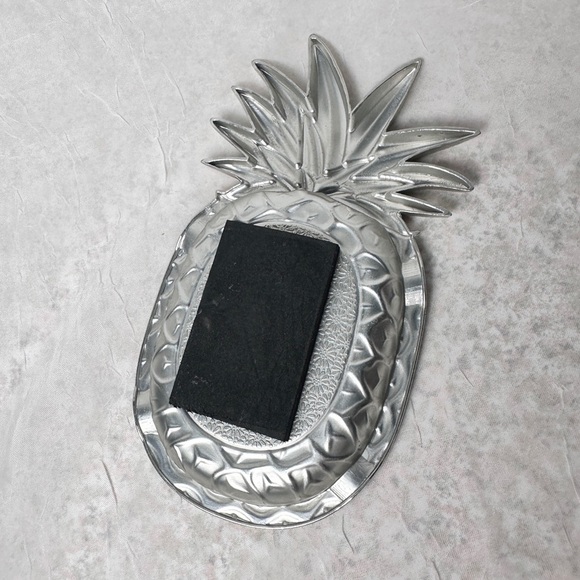 Pineapple Shape Silver Metal Aloha Ashtray w/ State of Hawaii Engraving - Picture 6 of 15